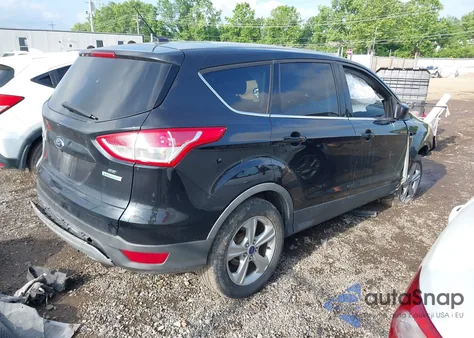 2015 Ford Escape Se z USA, uszkodzony, nr VIN 1FMCU0GX8FUA82478